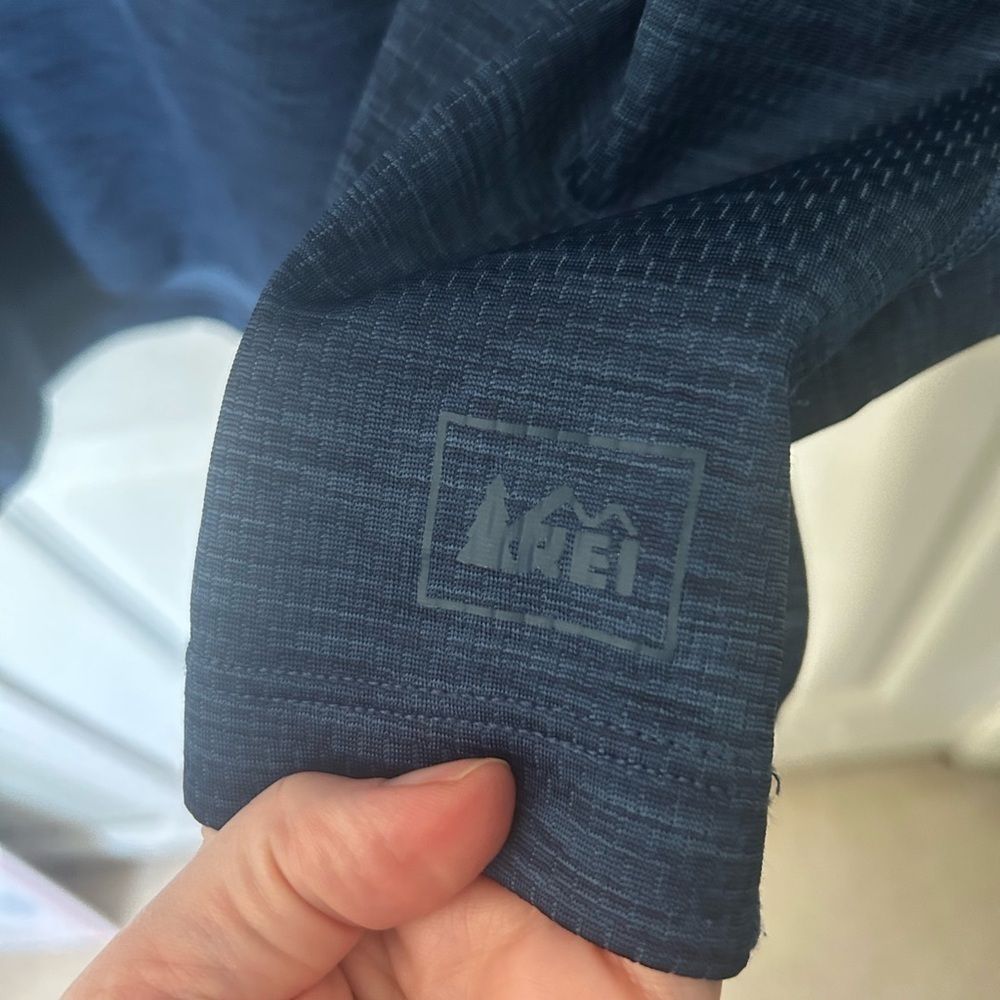 REI Men’s Blue Long Sleeve Base Layer Hiking Outdoor Adventure Size Large - Picture 8 of 8